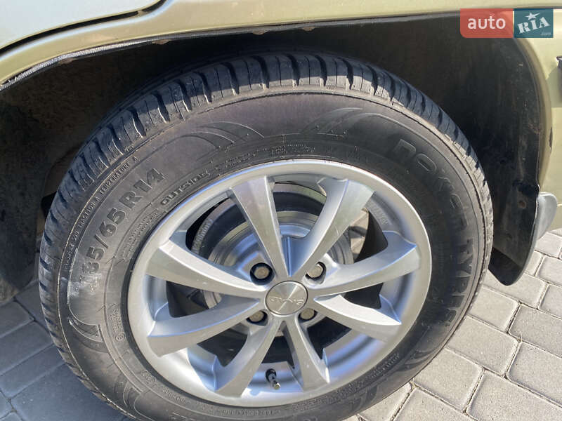 Седан Daewoo Nexia 2007 в Млинове