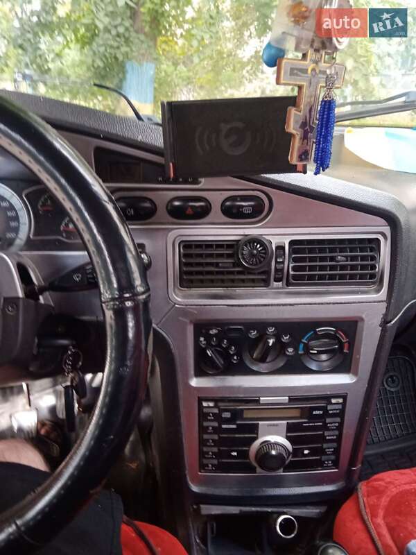 Седан Daewoo Nexia 2011 в Киеве