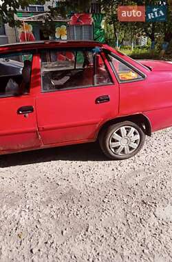 Седан Daewoo Nexia 2011 в 