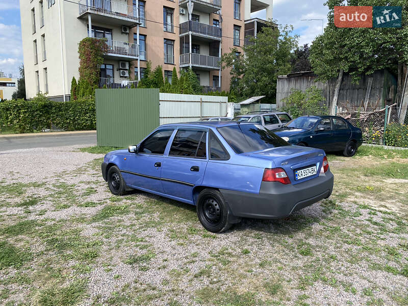 Седан Daewoo Nexia 2009 в Киеве