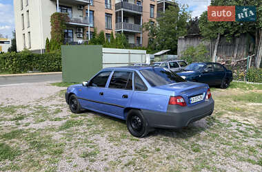 Седан Daewoo Nexia 2009 в 
