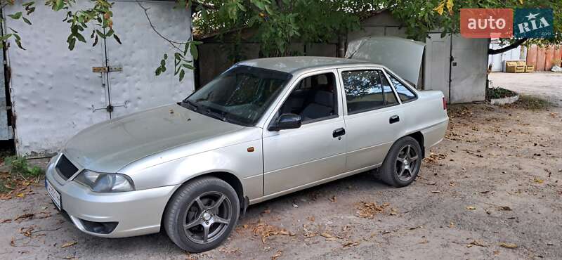 Седан Daewoo Nexia 2008 в Киеве фото 2 Седан Daewoo Nexia 2008 в Киеве