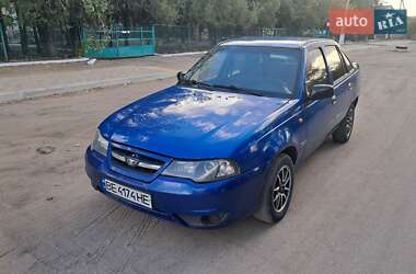 Седан Daewoo Nexia 2011 в 