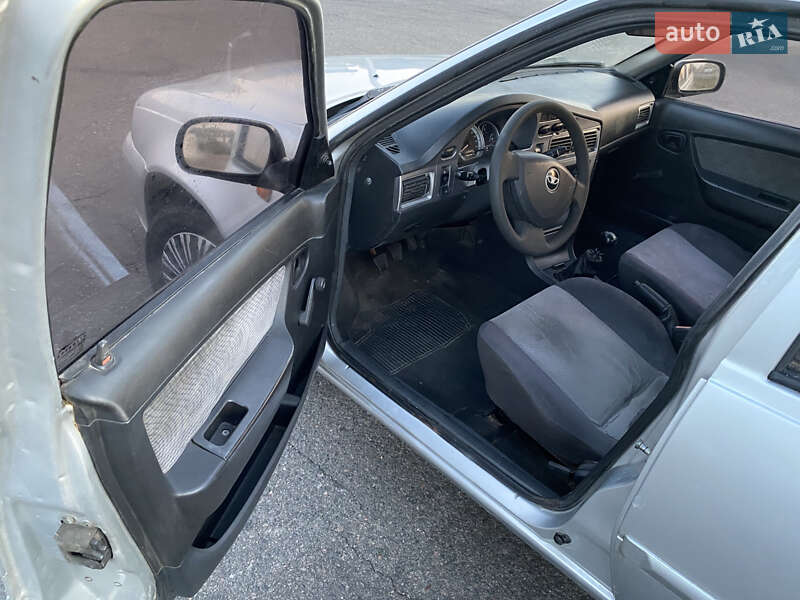 Седан Daewoo Nexia 2012 в Коблевому