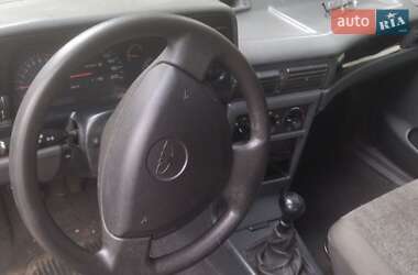 Седан Daewoo Nexia 2008 в 