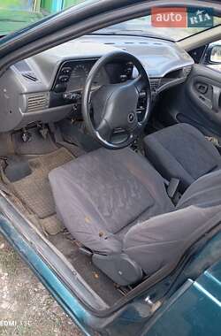 Седан Daewoo Nexia 1997 в 