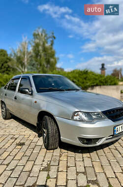 Седан Daewoo Nexia 2012 в 