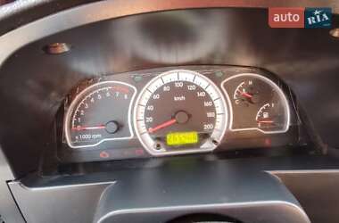 Седан Daewoo Nexia 2011 в 