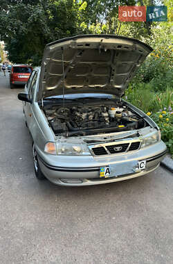 Седан Daewoo Nexia 2005 в 