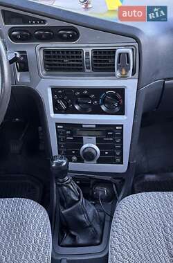 Седан Daewoo Nexia 2008 в 