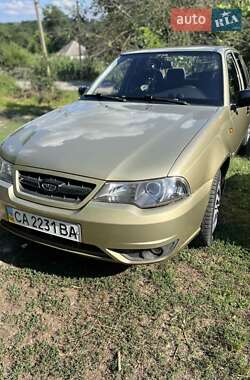 Седан Daewoo Nexia 2009 в Золотоноше