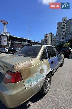 Седан Daewoo Nexia 2010 в 