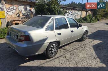 Седан Daewoo Nexia 2008 в 