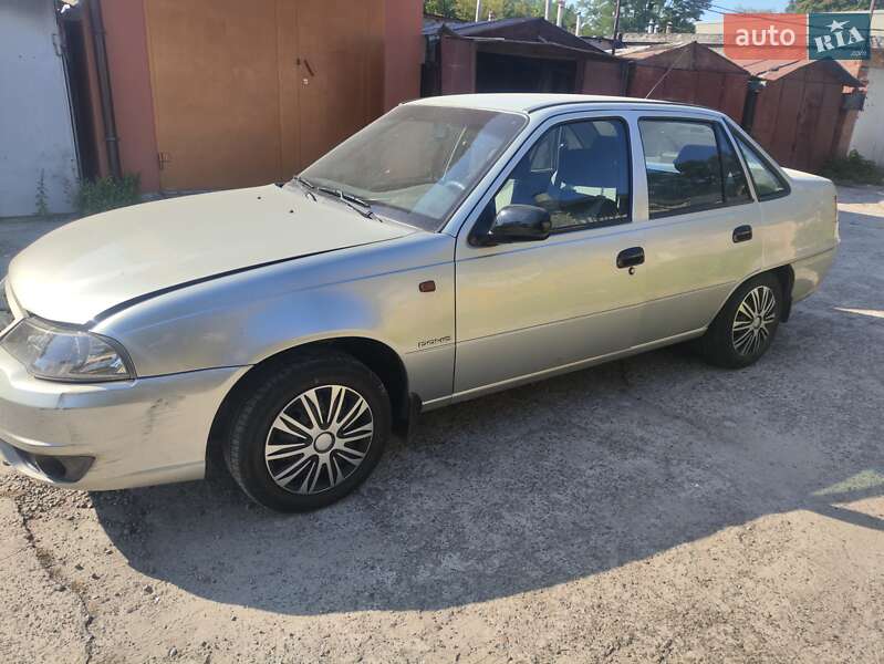 Седан Daewoo Nexia 2008 в Києві