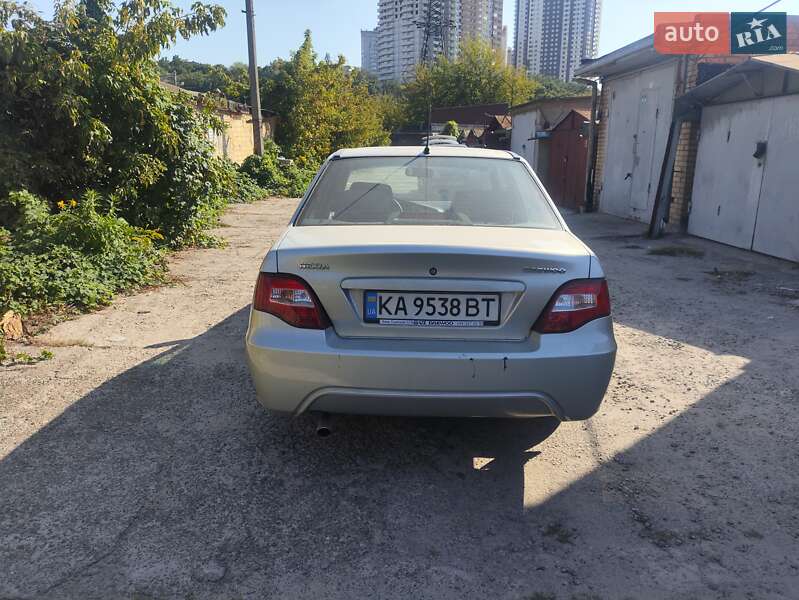 Седан Daewoo Nexia 2008 в Києві