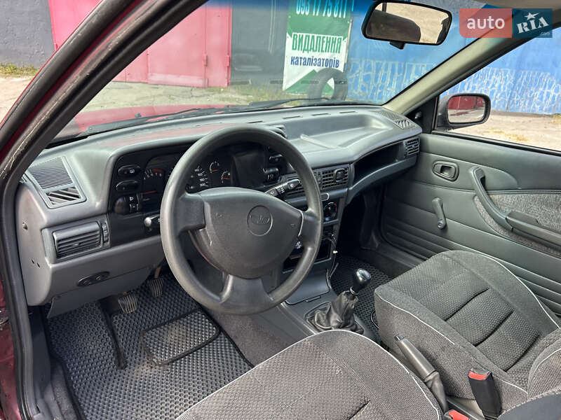 Седан Daewoo Nexia 2006 в Киеве