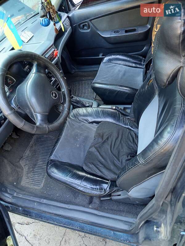 Седан Daewoo Nexia 1997 в Кропивницком