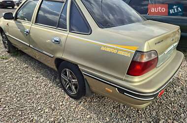 Седан Daewoo Nexia 2007 в 