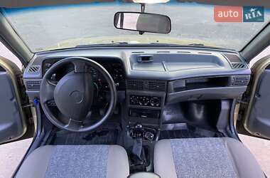 Седан Daewoo Nexia 2008 в 