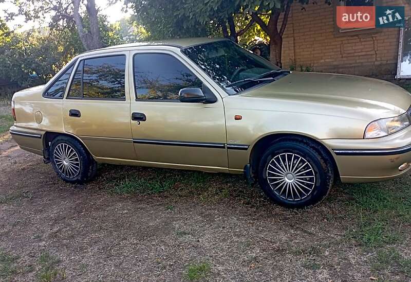 Седан Daewoo Nexia 2006 в Днепре