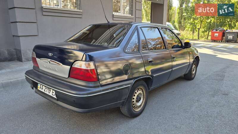 Седан Daewoo Nexia 2008 в Киеве
