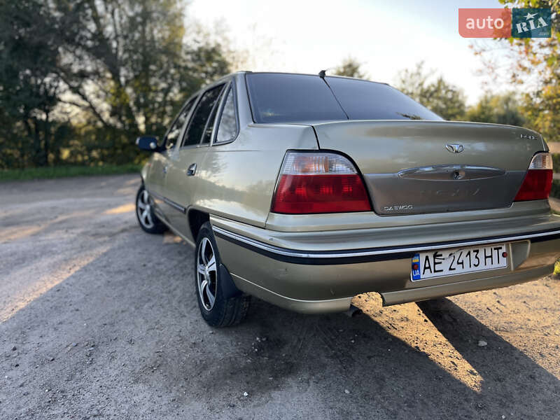 Седан Daewoo Nexia 2007 в Новояворівську