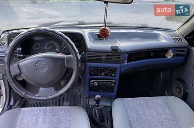 Седан Daewoo Nexia 2007 в 