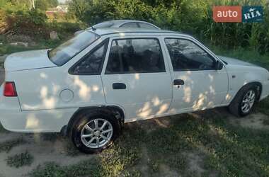 Седан Daewoo Nexia 2012 в Пирятині