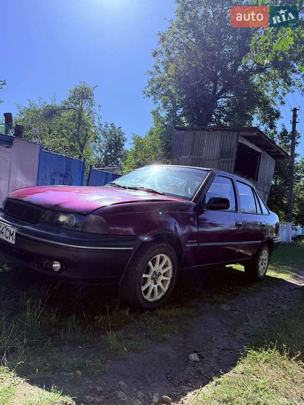 Седан Daewoo Nexia 2008 в Джурине