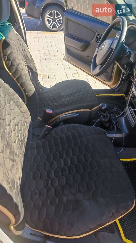 Седан Daewoo Nexia 2008 в Харькове