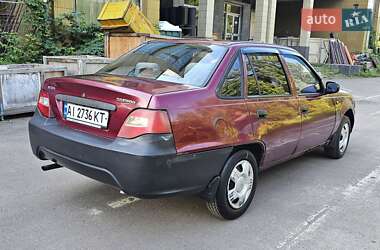Седан Daewoo Nexia 2011 в 