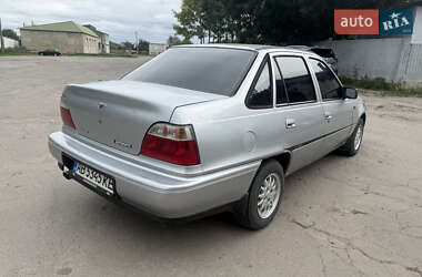 Седан Daewoo Nexia 1995 в 