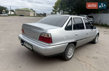 Седан Daewoo Nexia 1995 в 