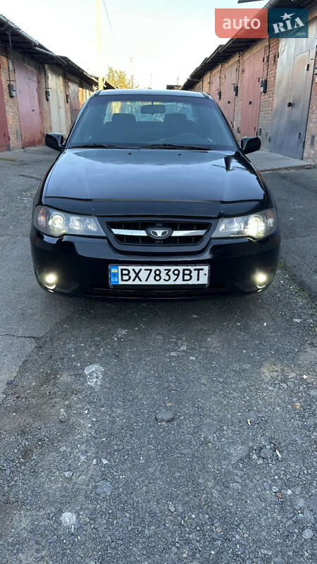 Седан Daewoo Nexia 2011 в Хмельницком