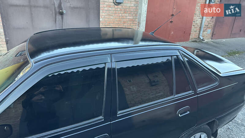 Седан Daewoo Nexia 2011 в Хмельницком