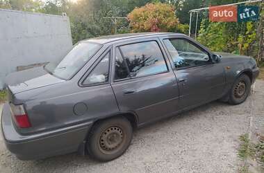 Седан Daewoo Nexia 1999 в 