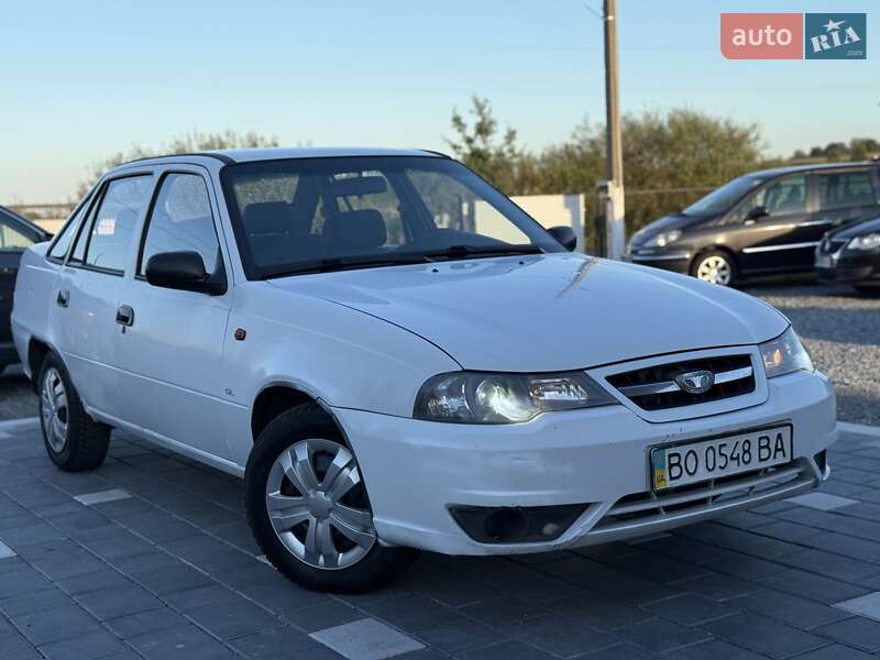 Седан Daewoo Nexia 2011 в Дрогобыче
