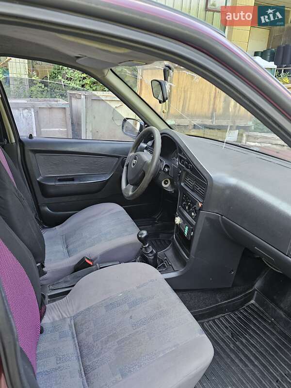 Седан Daewoo Nexia 2011 в Киеве