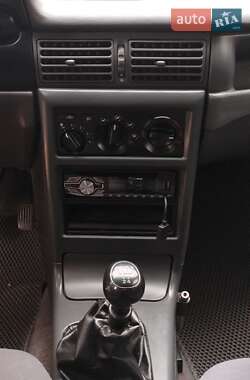 Седан Daewoo Nexia 1997 в 