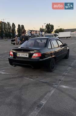 Седан Daewoo Nexia 2012 в 