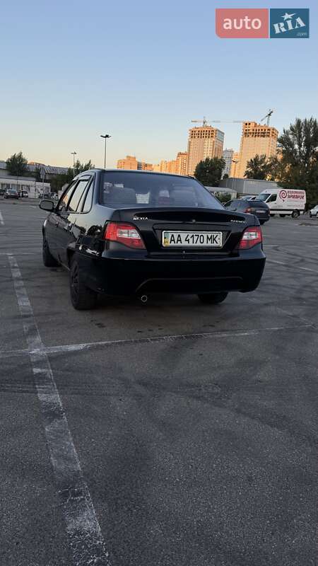 Седан Daewoo Nexia 2012 в Києві