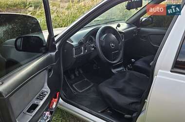 Седан Daewoo Nexia 2011 в 