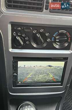 Седан Daewoo Nexia 2011 в 