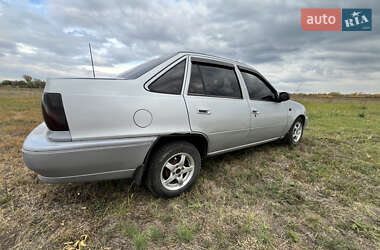 Седан Daewoo Nexia 1995 в Балаклії