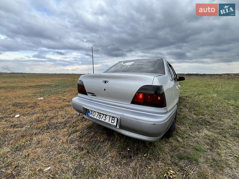 Седан Daewoo Nexia 1995 в Балаклії