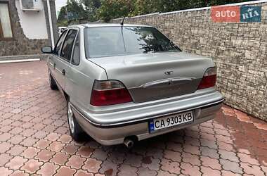 Седан Daewoo Nexia 2008 в 