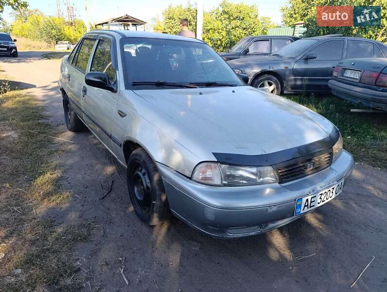 Седан Daewoo Nexia 2008 в Смеле