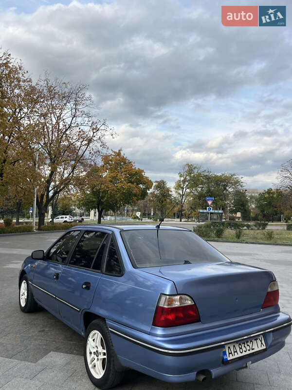 Седан Daewoo Nexia 2008 в Краматорске