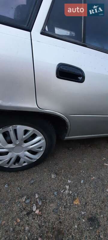 Седан Daewoo Nexia 2006 в Черкассах