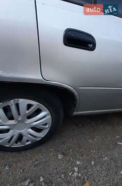 Седан Daewoo Nexia 2006 в 